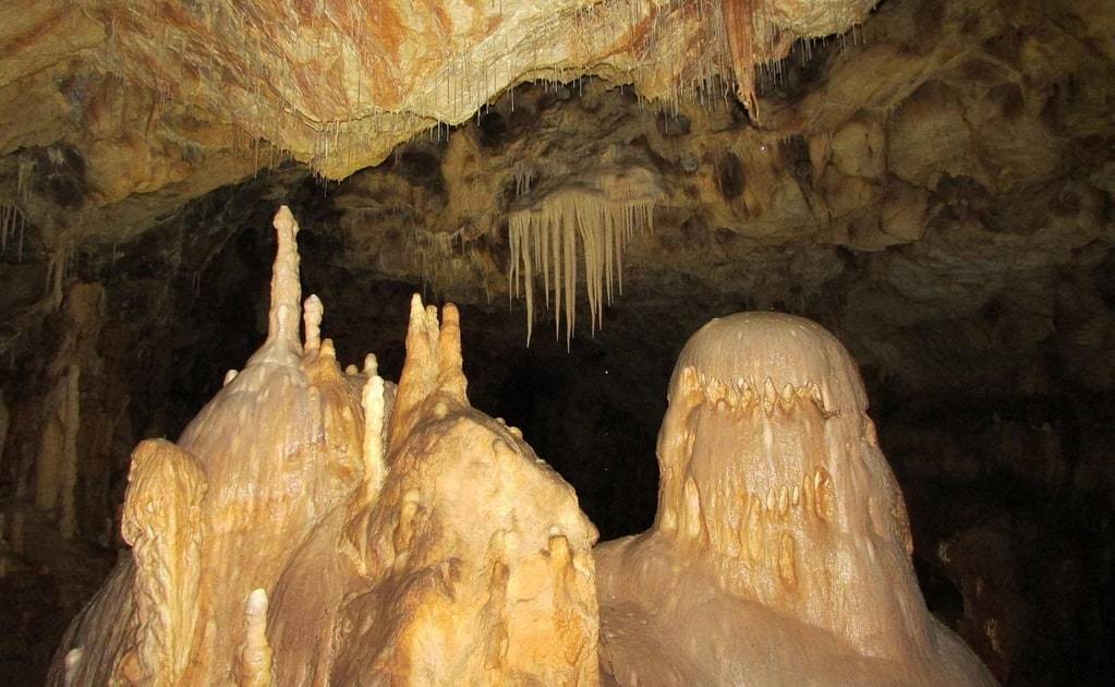 Voyage au coeur des grottes mystérieuses de l'Ardèche